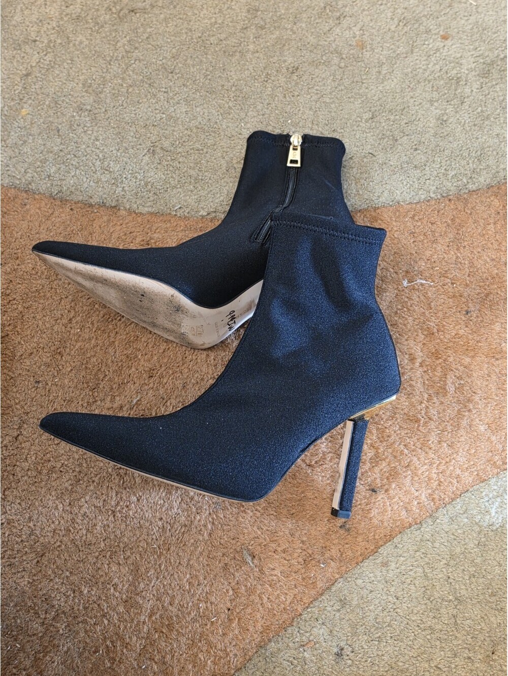 Good American Neoprene  Pointed Toe Style Black Stilletos Boots Size 10